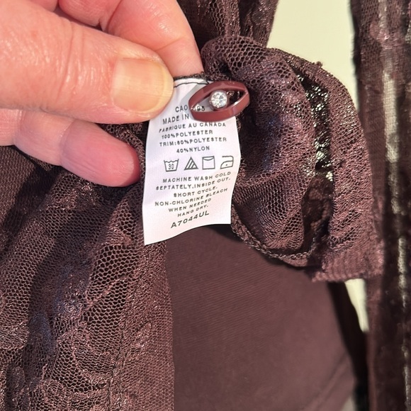 Svetlana size 10 brown polyester and lace long sleeve blouse with detached cami - Picture 9 of 17